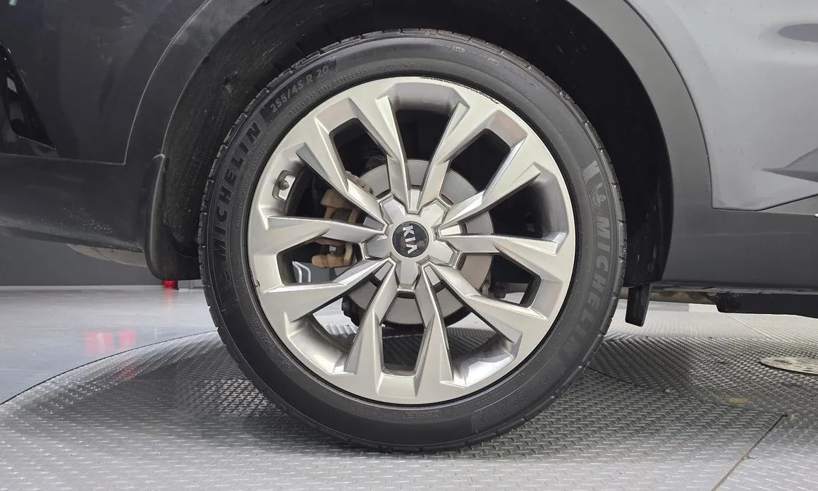 Kia Sorento — фото 4