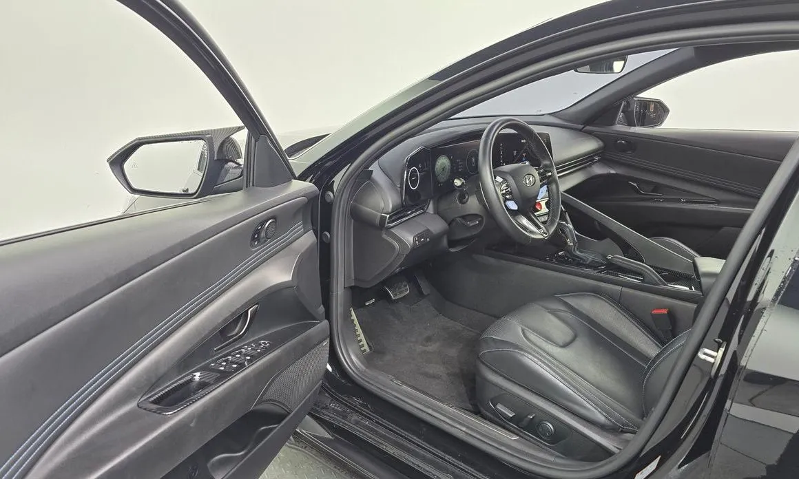 Hyundai AVANTE — фото 3