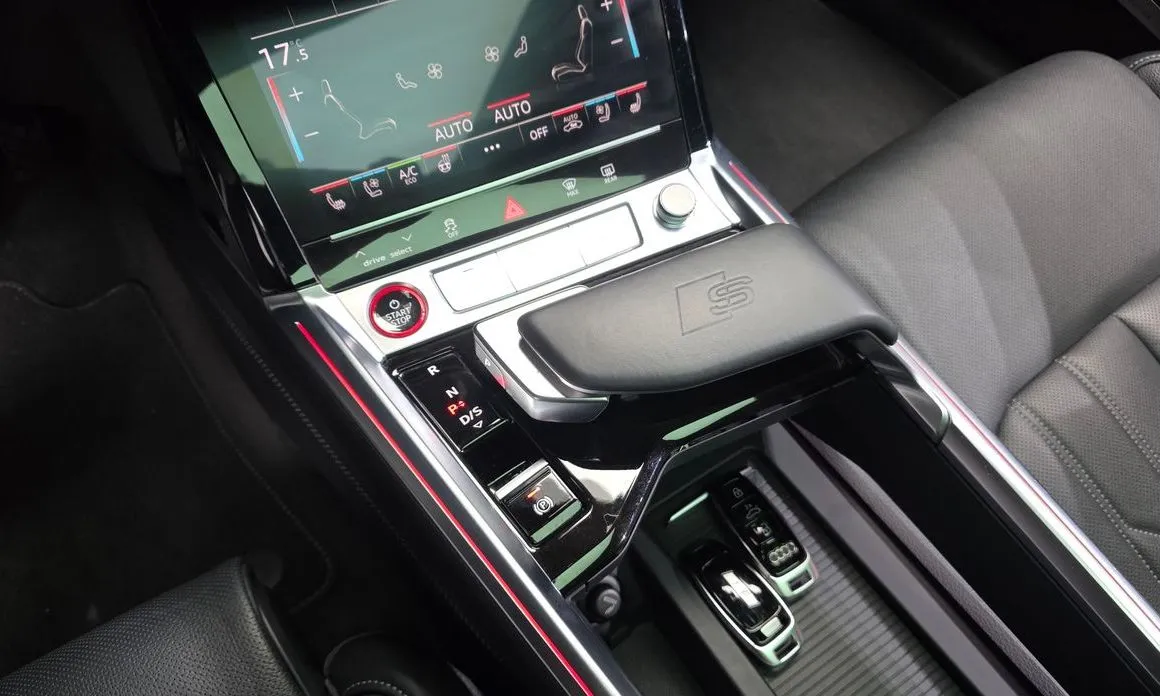 Audi e-tron 2022 из KR, фото 3
