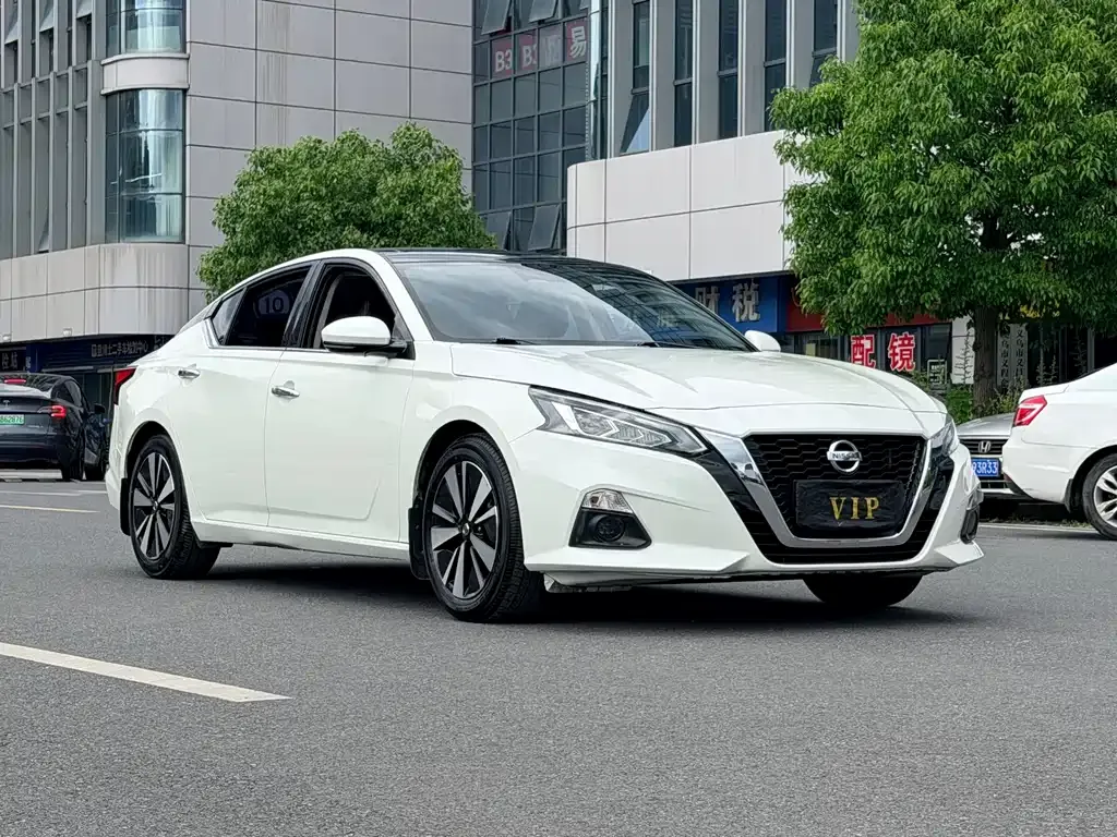 Nissan Teana — фото 10