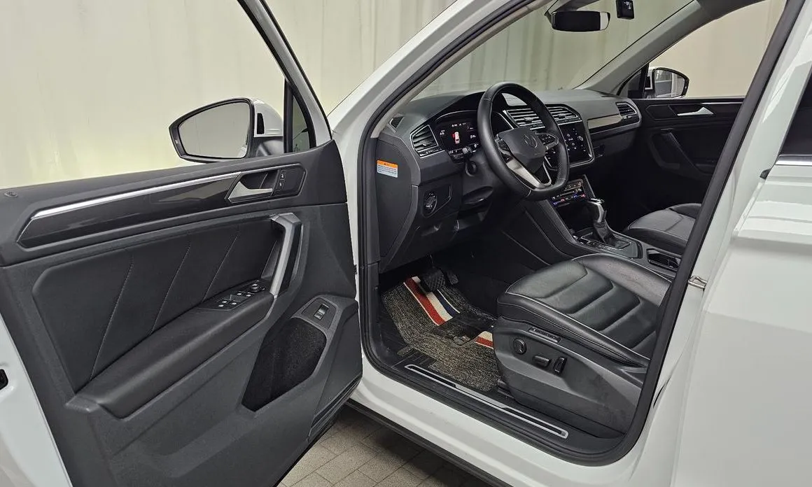 Volkswagen Tiguan — фото 6