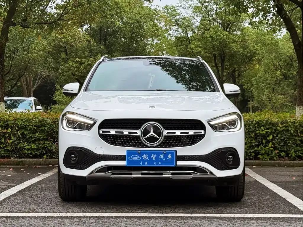 Mercedes-Benz GLA — фото 6