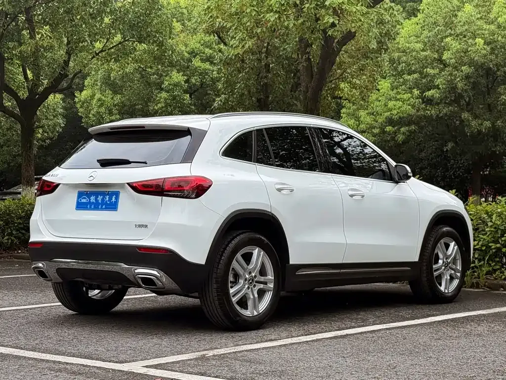 Mercedes-Benz GLA — фото 8