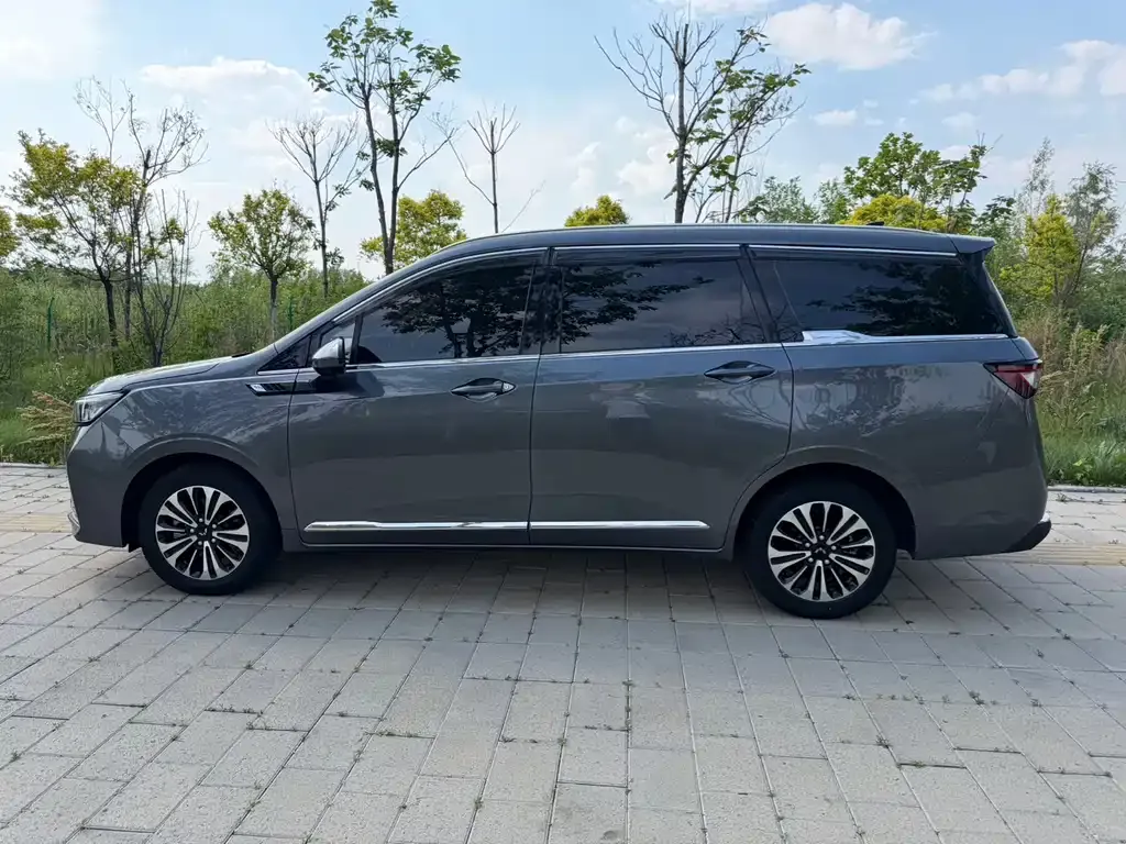 Wuling Jiachen 2022 из CN, фото 3