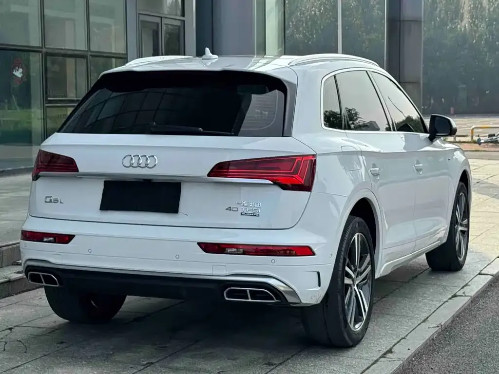Audi Q5L — фото 2