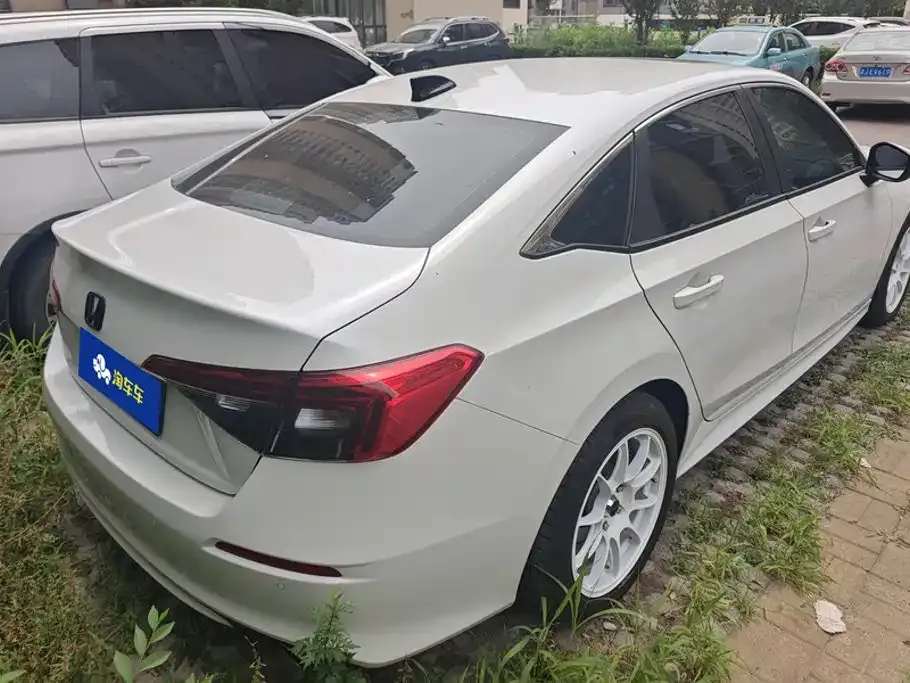 Honda Civic — фото 8