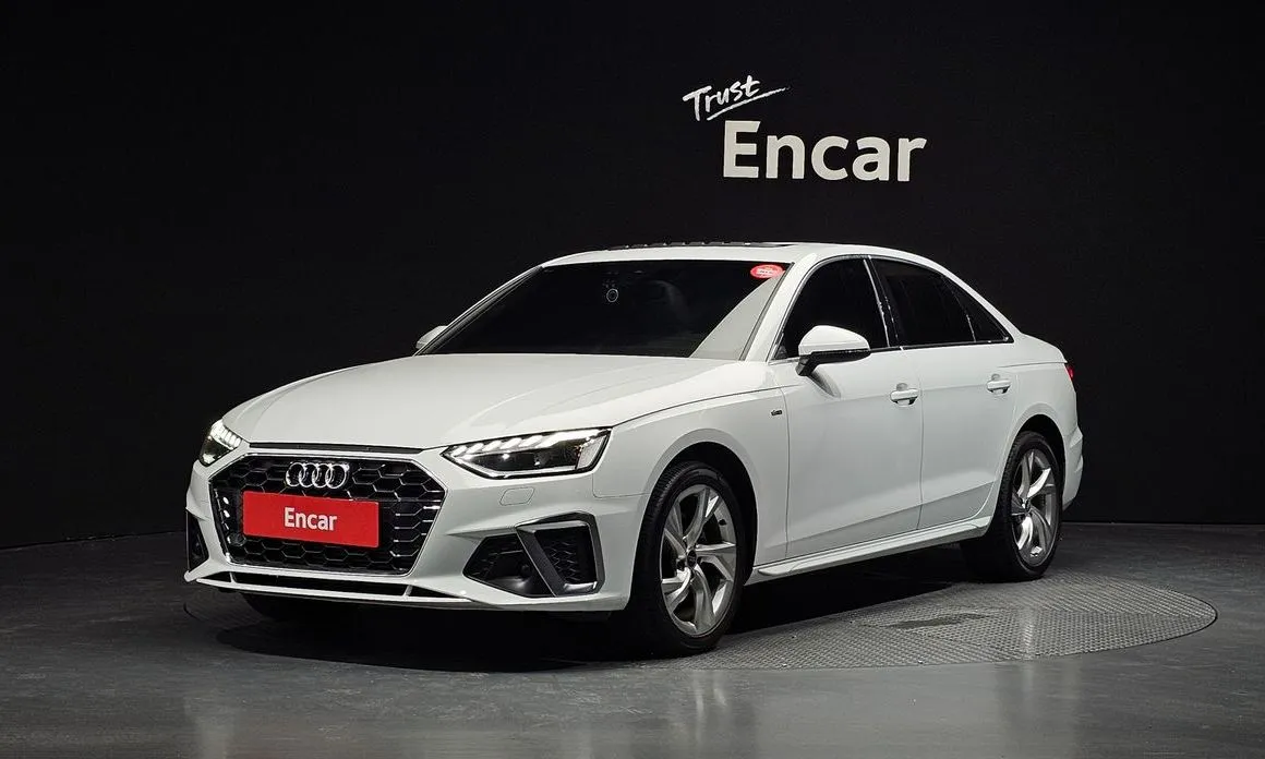 Audi A4 — фото 1