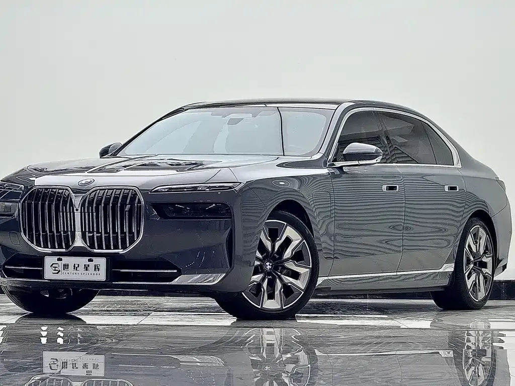 BMW i7 2023 из CN, фото 9
