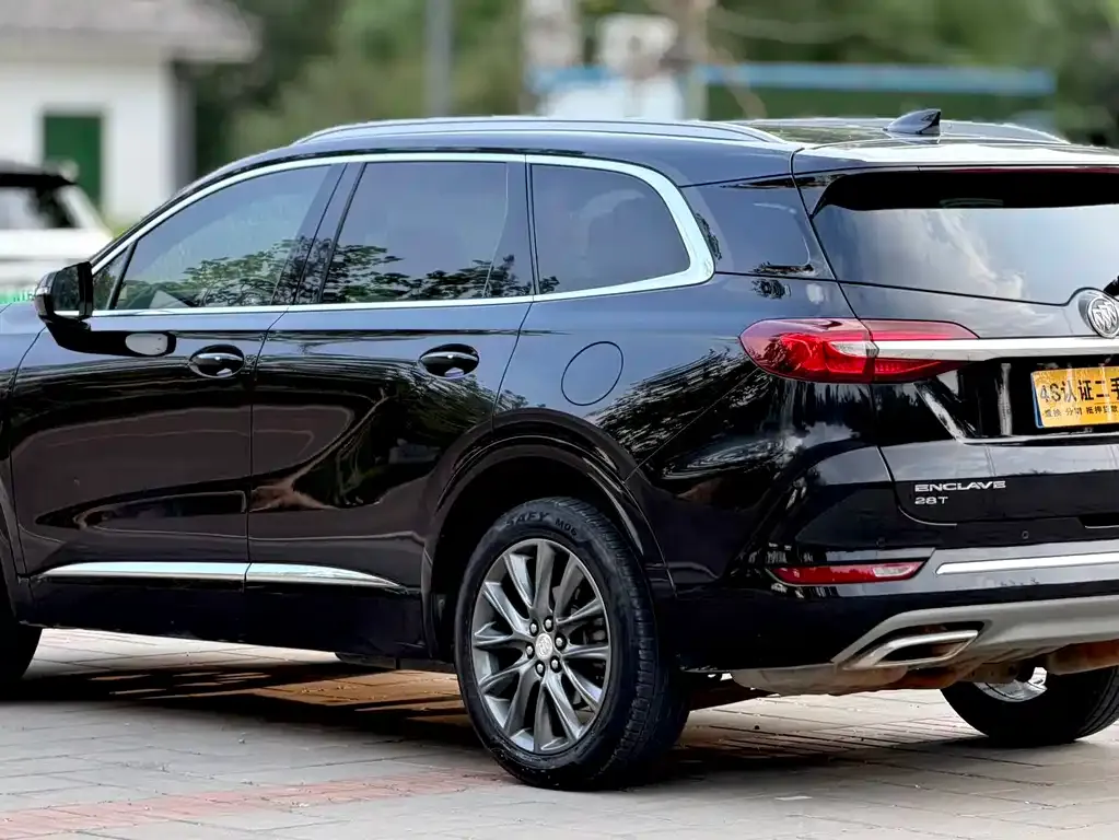Buick Enclave — фото 3