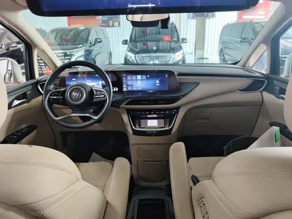 Buick GL8 Hybrid — фото 10