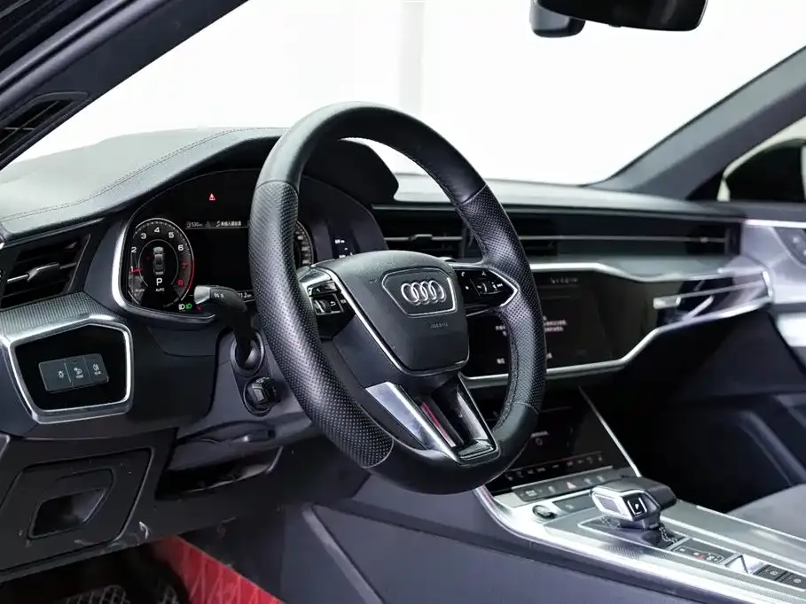 Audi A6L — фото 7