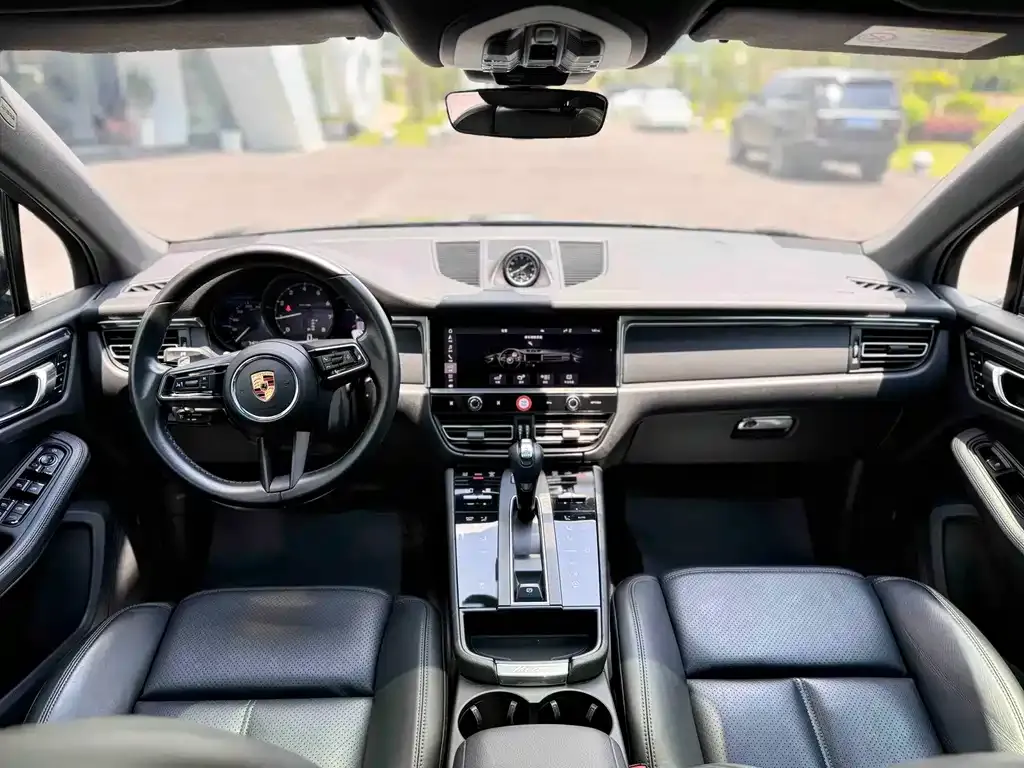 Porsche Macan — фото 10