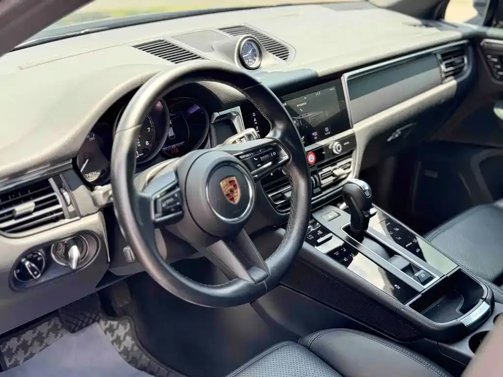 Porsche Macan — фото 4