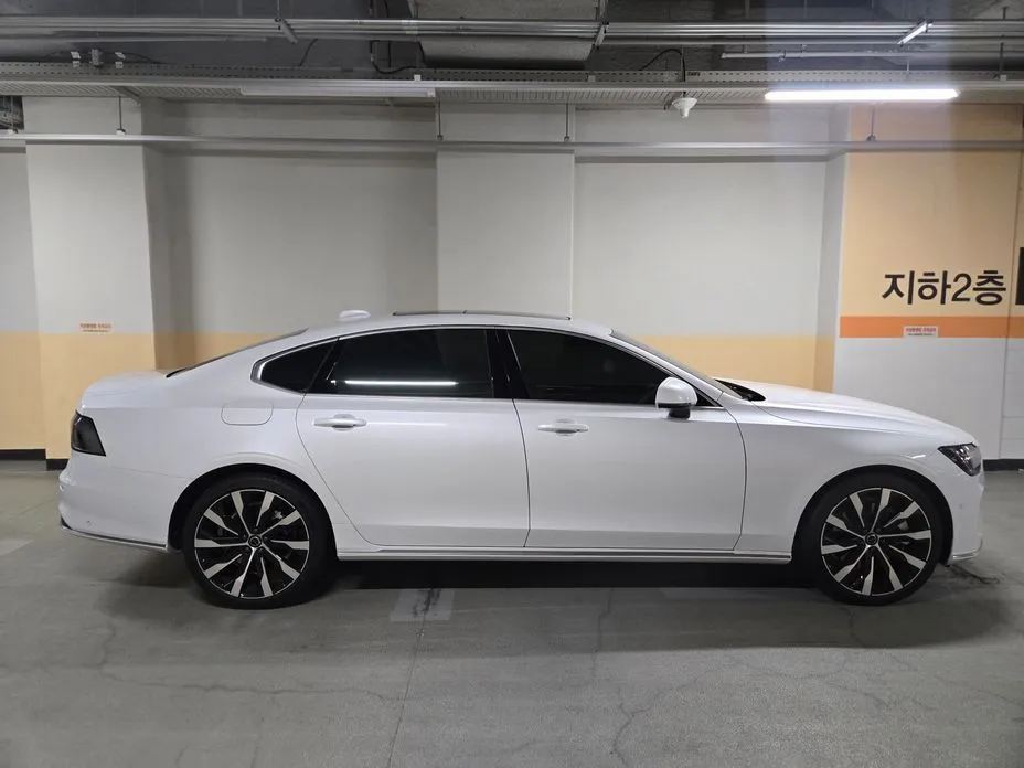 Volvo S90 2026 из KR, фото 4
