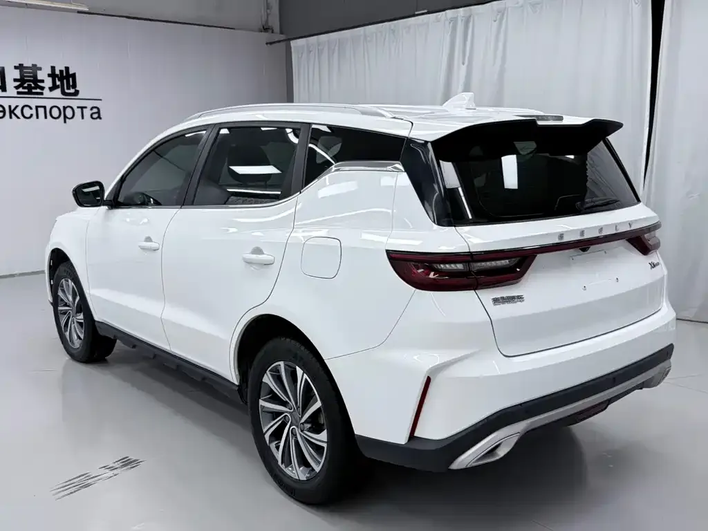 Geely Vision X6 — фото 8