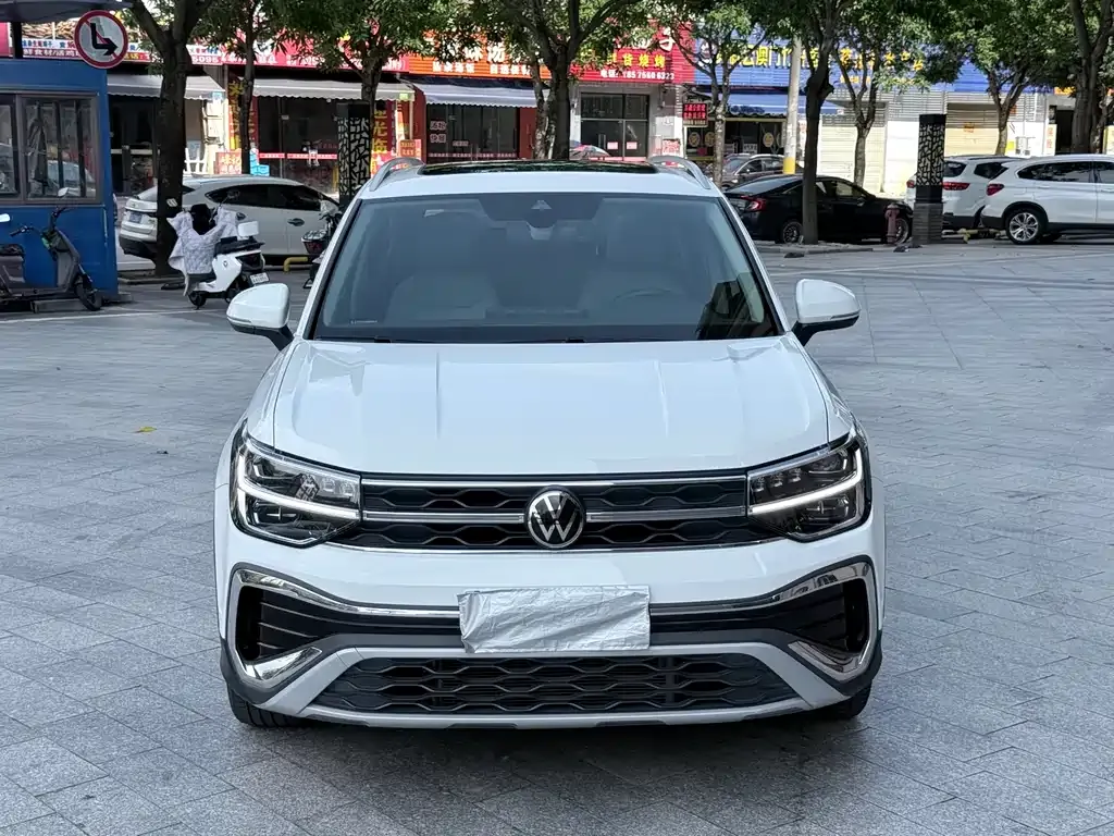 Volkswagen Tharu — фото 3