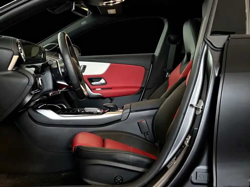 Mercedes-Benz CLA AMG — фото 9