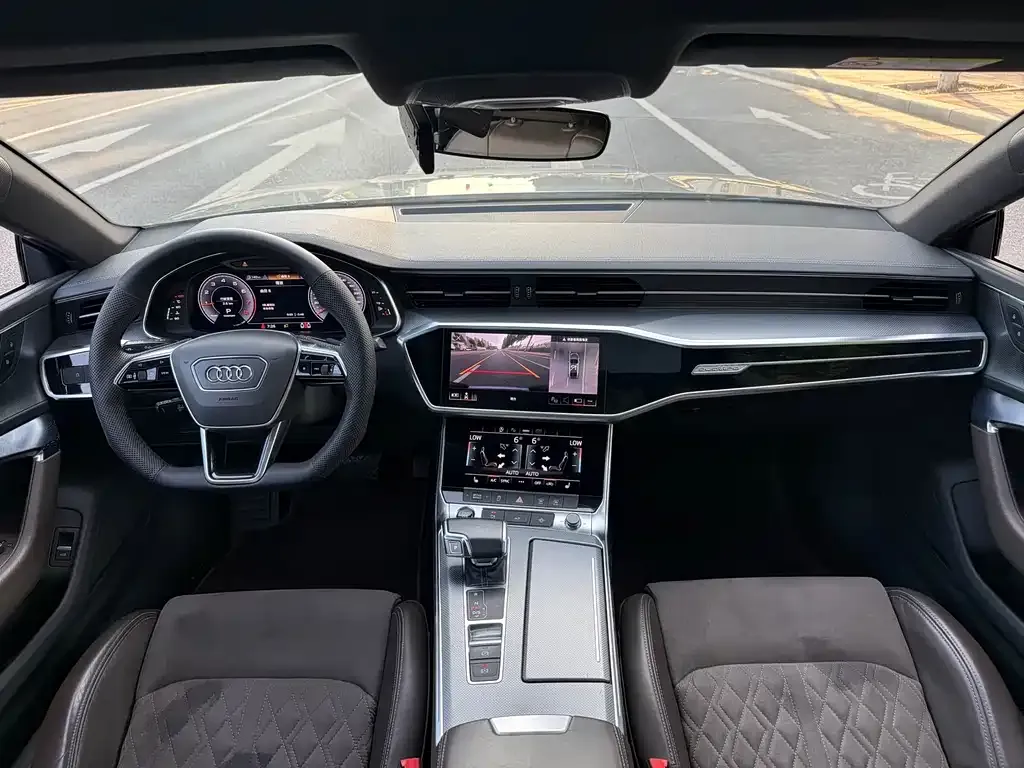 Audi A7L — фото 4