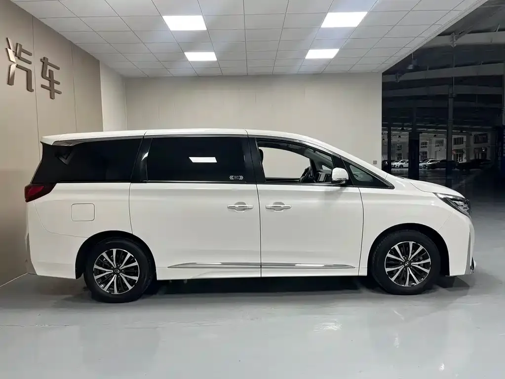 GAC Motor Trumpchi M8 — фото 4