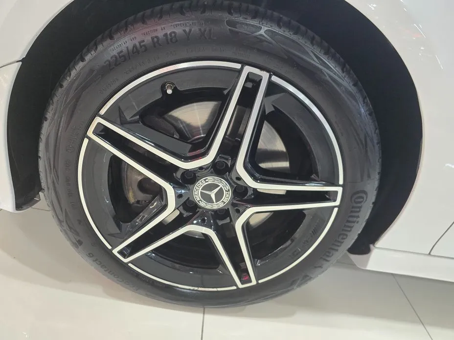 Mercedes-Benz CLA-Class 2023 из KR, фото 2