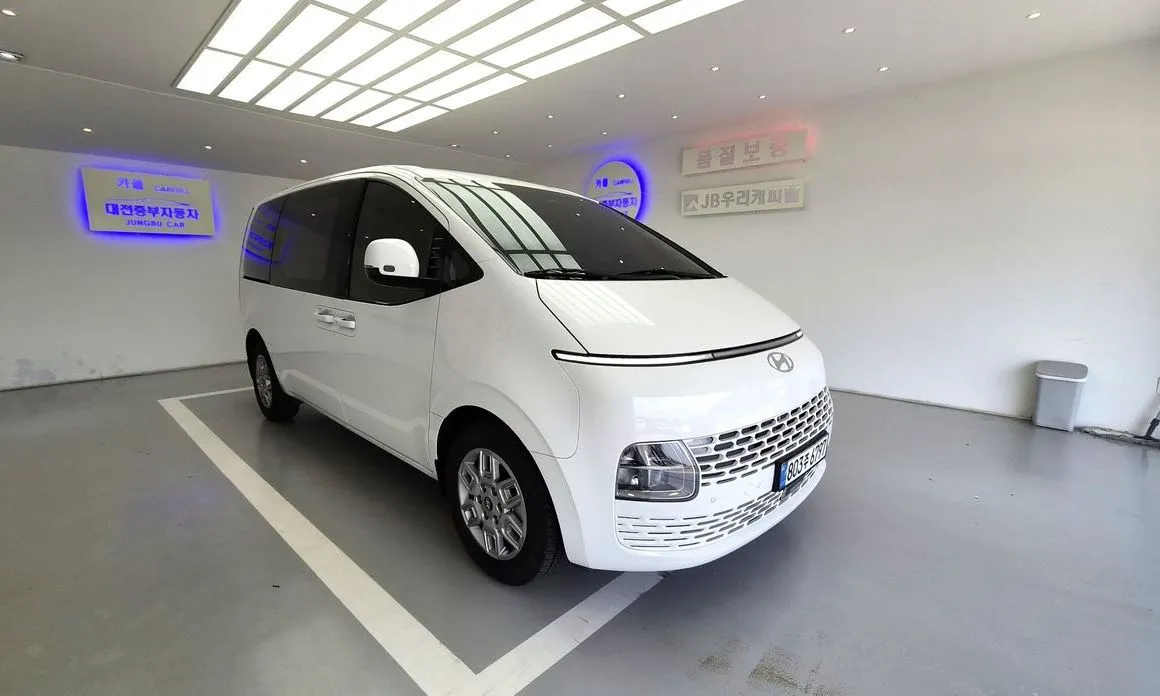 Hyundai Staria — фото 3