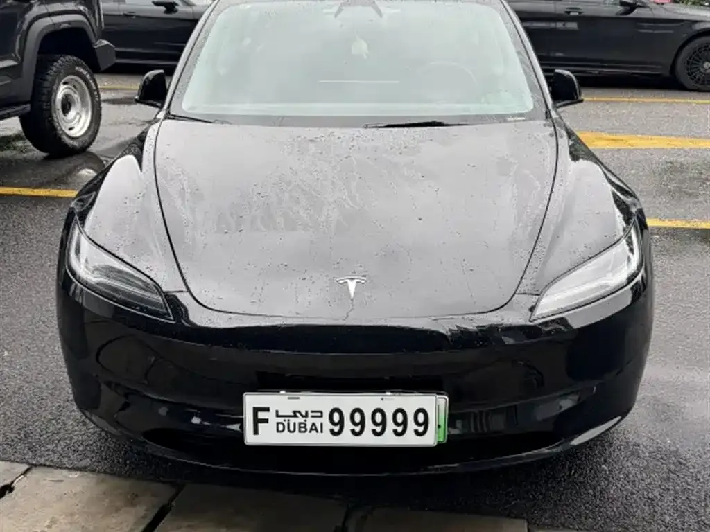 Tesla Model 3 — фото 5