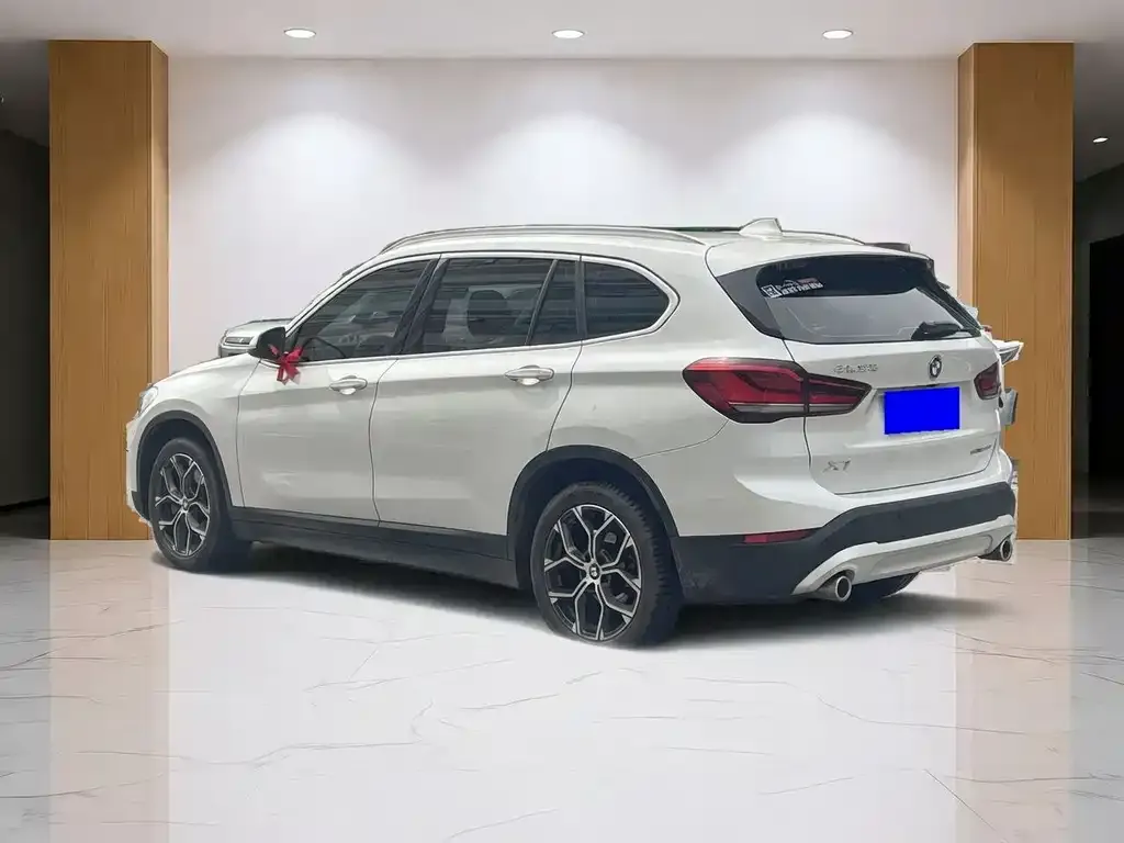BMW X1 — фото 2