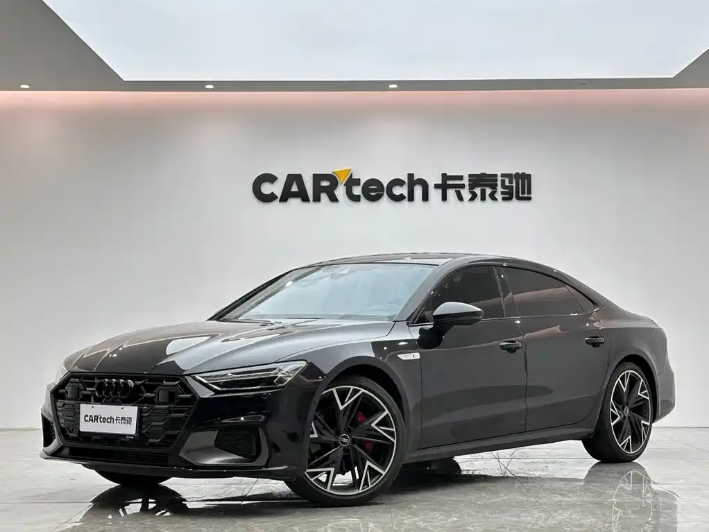 Audi A7L — фото 1