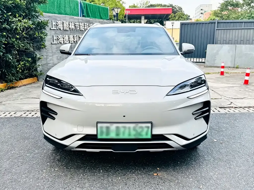 BYD PLUS New Energy — фото 9