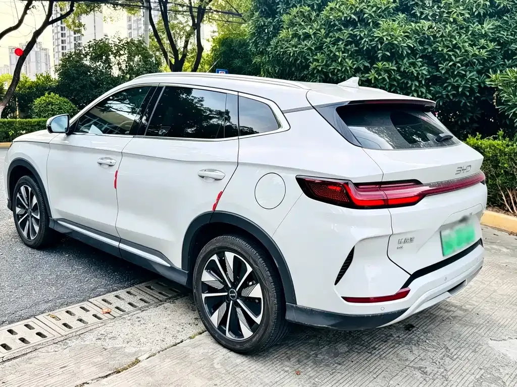 BYD PLUS New Energy — фото 5