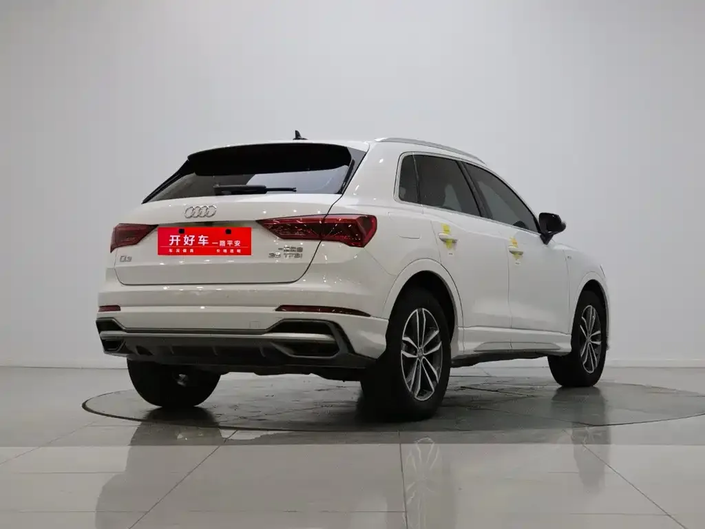 Audi Q3 — фото 2