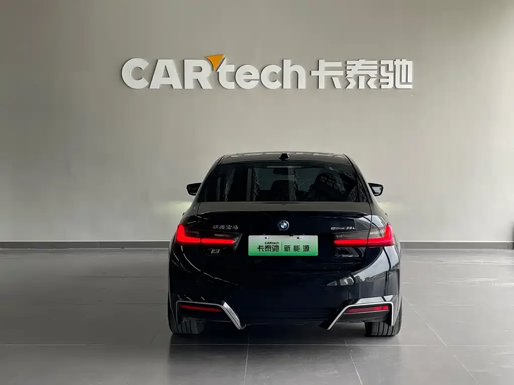 BMW i3 — фото 5