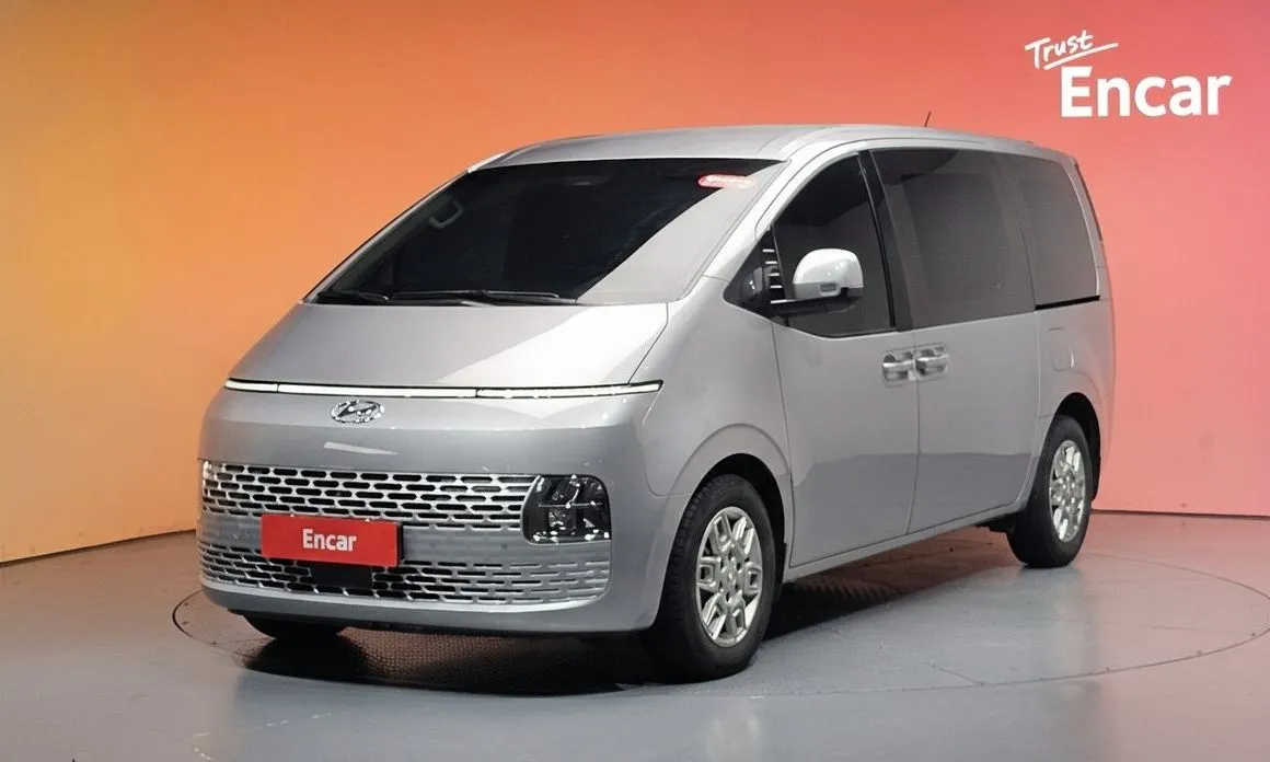 Hyundai Staria — фото 1