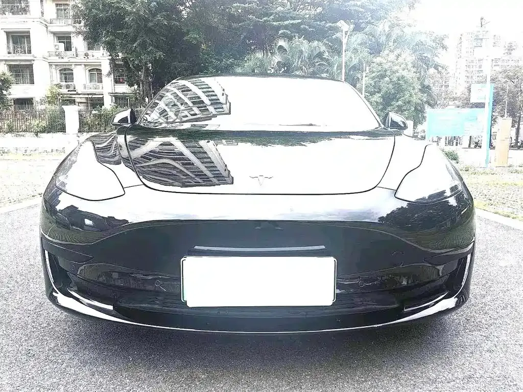 Tesla Model 3 — фото 5