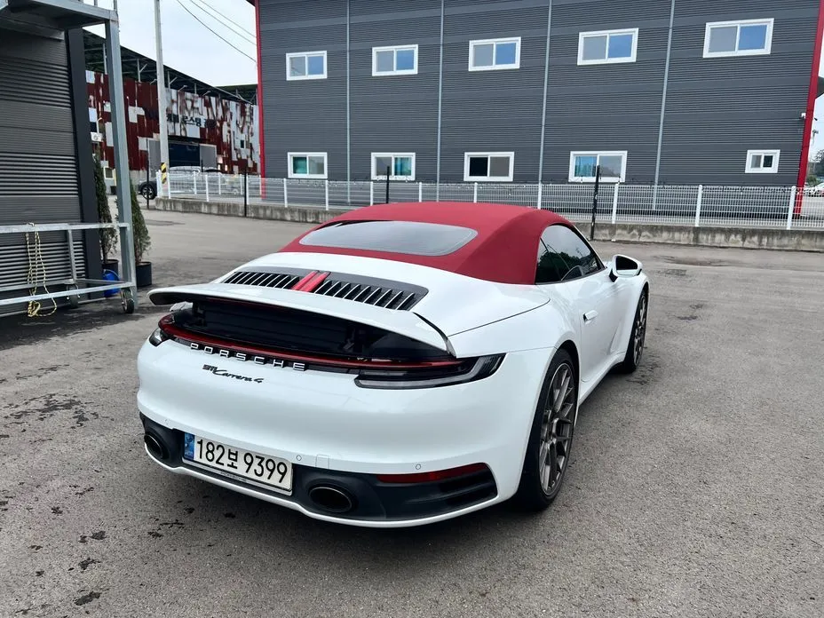 Porsche 911 2021 из KR, фото 8