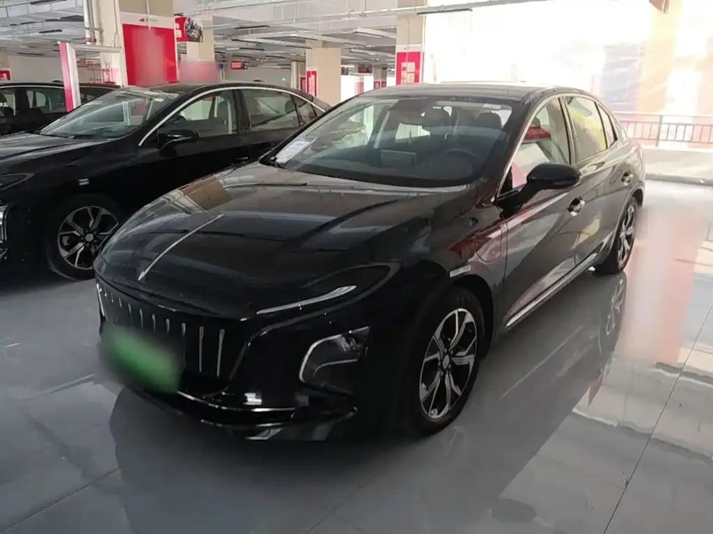 Hongqi E-QM5 — фото 1