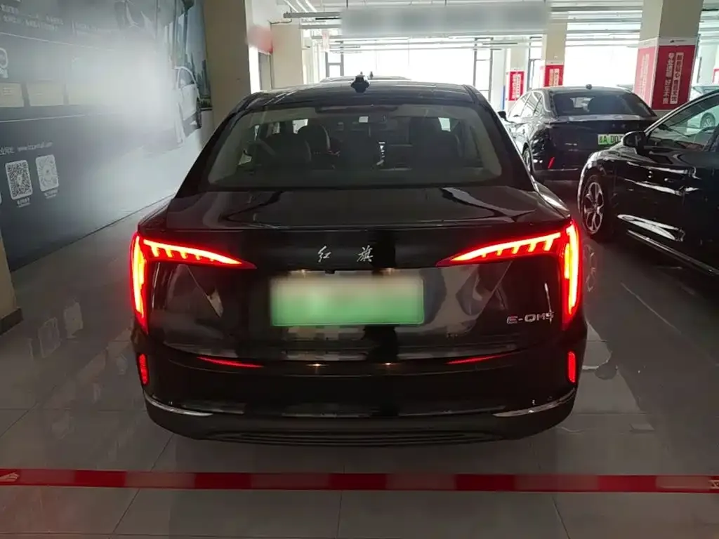 Hongqi E-QM5 — фото 5
