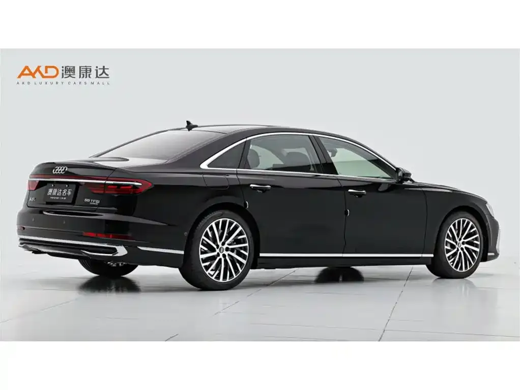 Audi A8 — фото 10