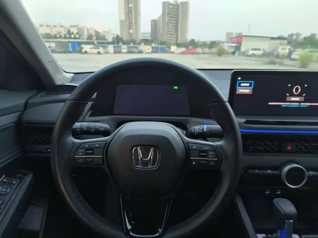 Honda Accord — фото 3