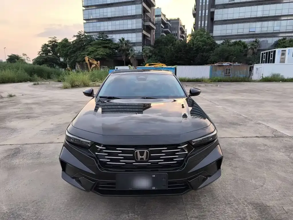 Honda Accord — фото 8
