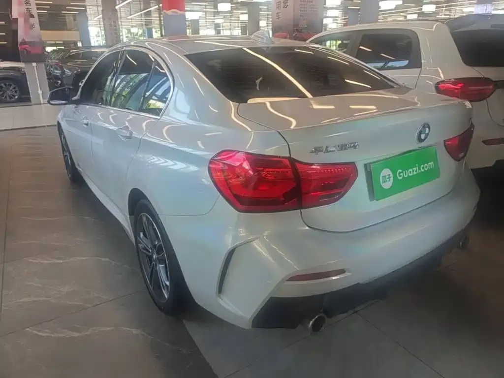 BMW 1 Series 2022 из CN, фото 4