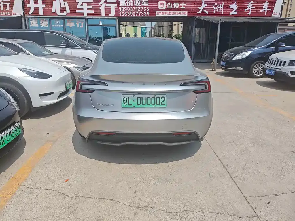 Tesla Model 3 — фото 5