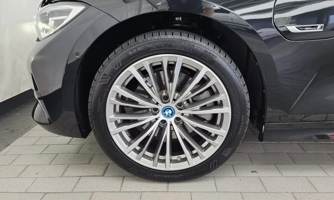 BMW 3-Series 2022 из KR, фото 3