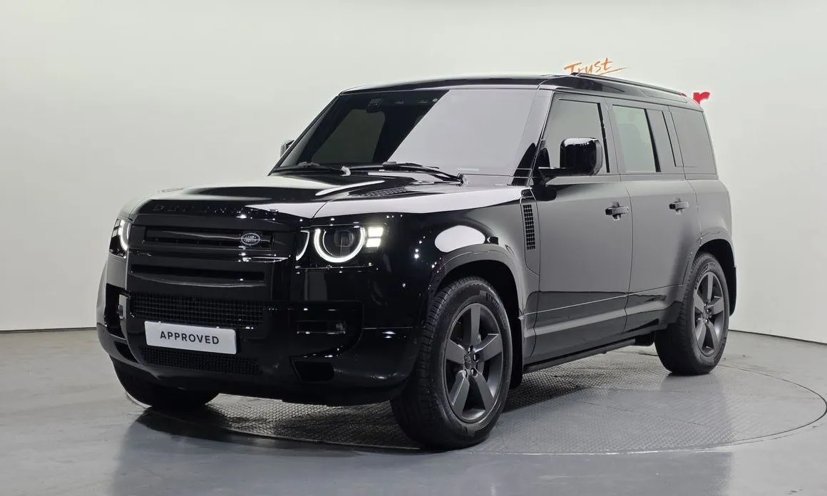 Land Rover Defender — фото 1