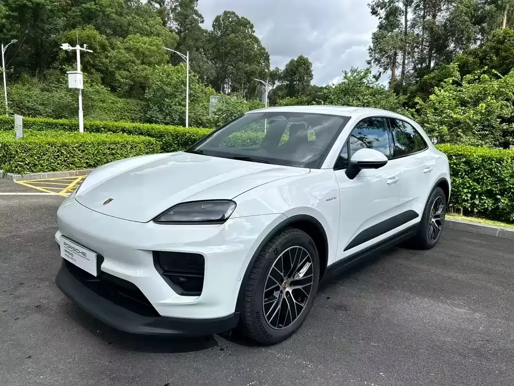 Porsche Macan EV — фото 1