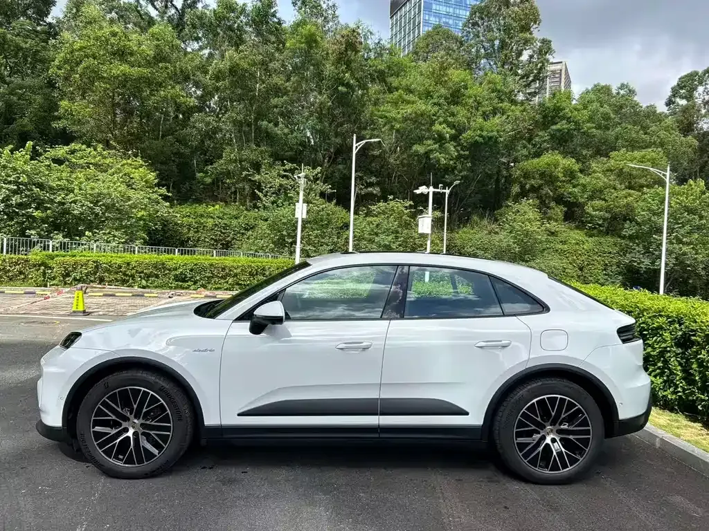 Porsche Macan EV — фото 8