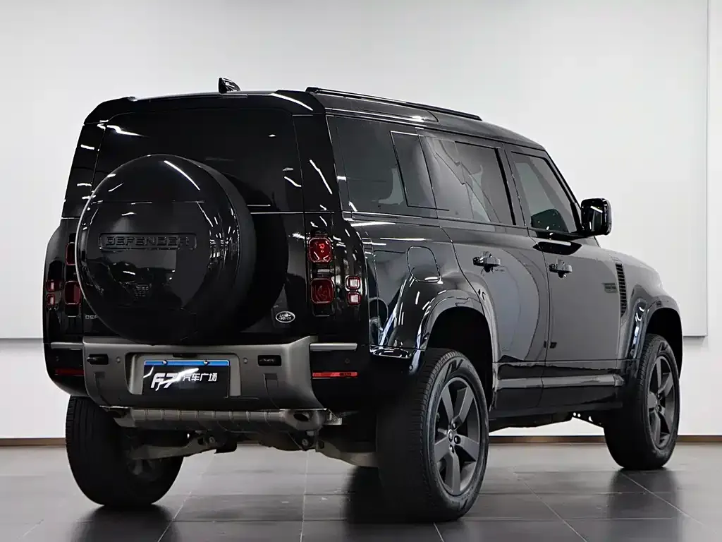 Land Rover Defender — фото 8