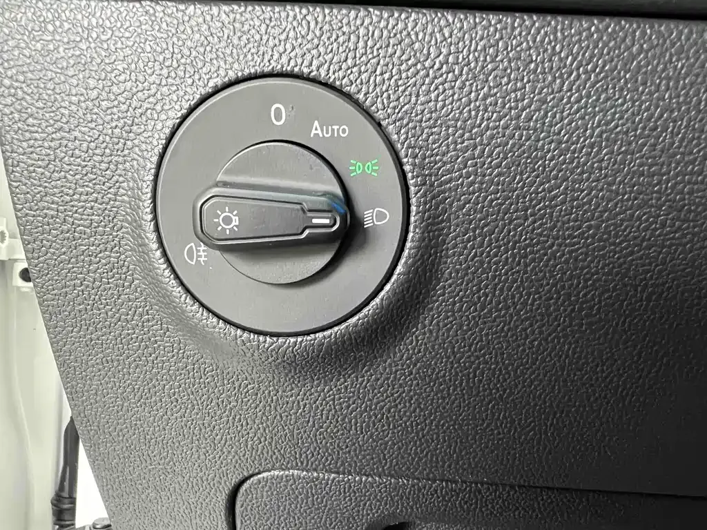 Volkswagen Tharu — фото 10