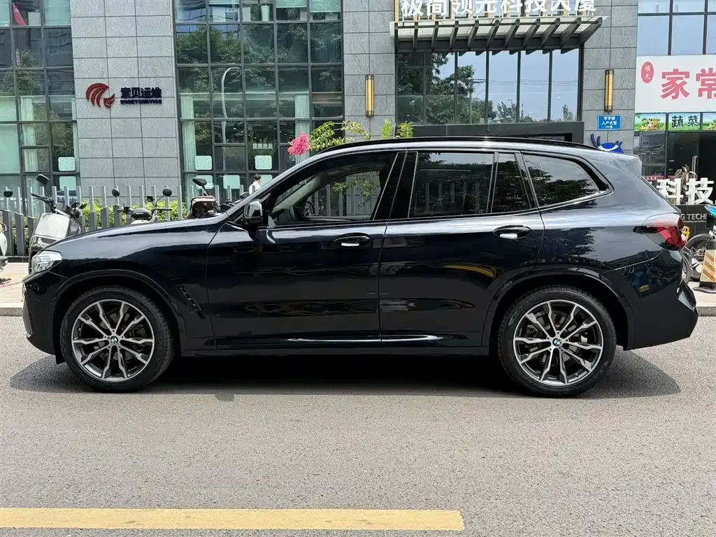 BMW X3 — фото 9