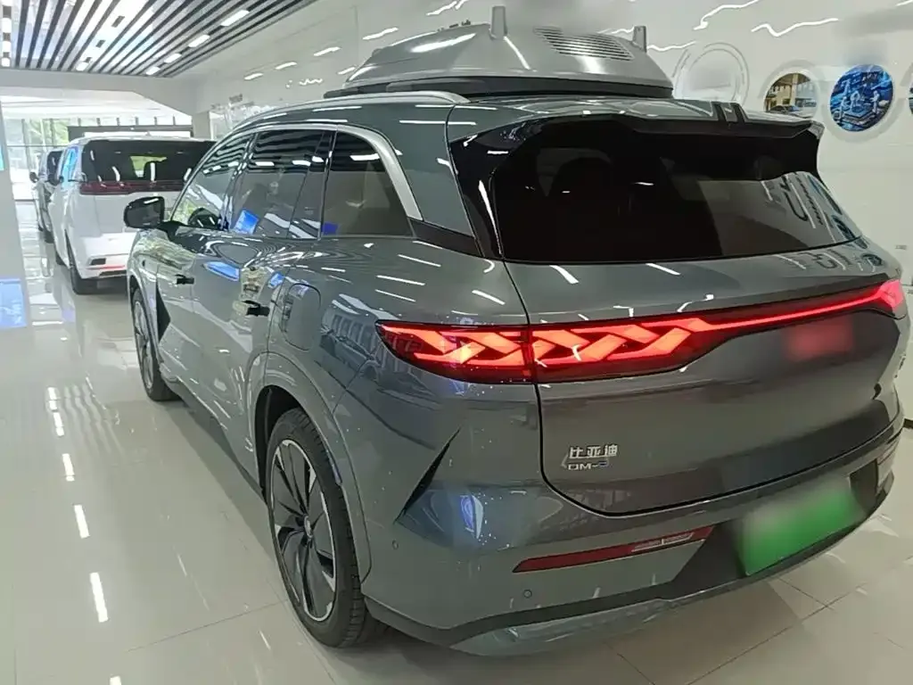 BYD Tang L — фото 10